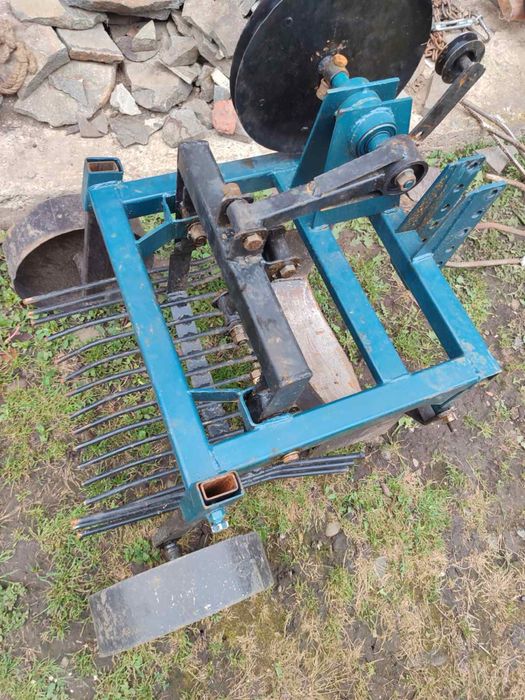 Картопле копалка для мотоблока чи міні трактора