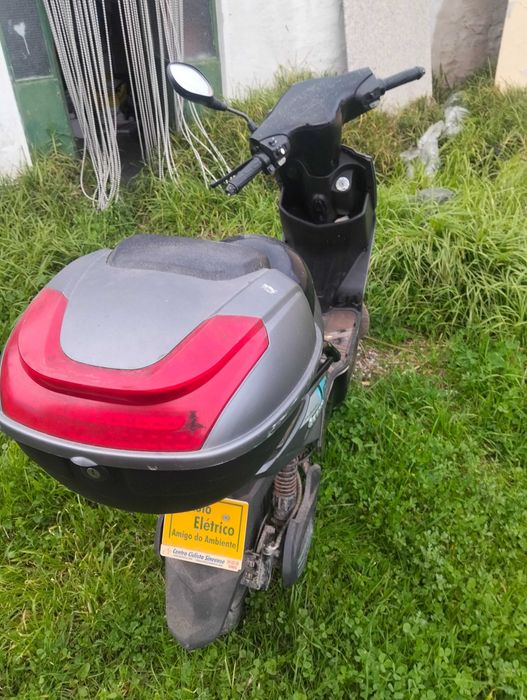 Scuter em muito bom estado