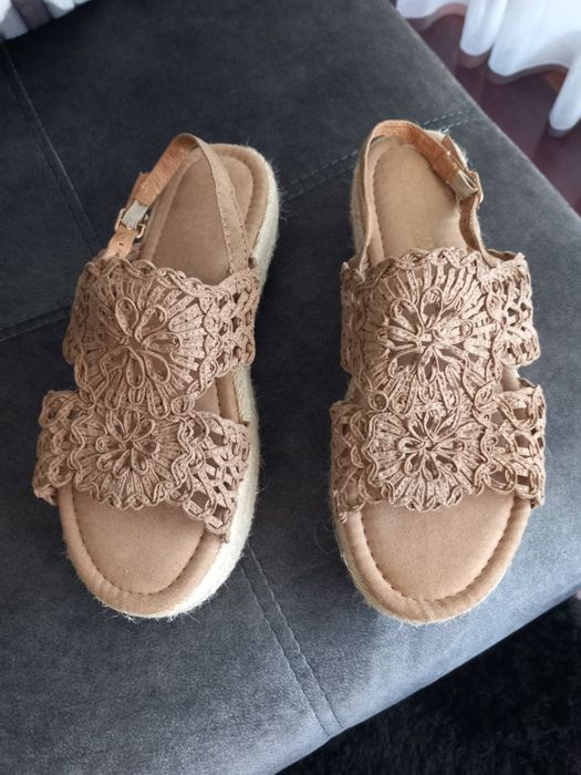 Sapatos e Sandálias Tam 39 Lindíssimas  ( Portes Incluídos)