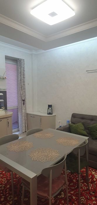 Центр Продам трехкомнатную квартиру    в новом кирпичном доме ЛД