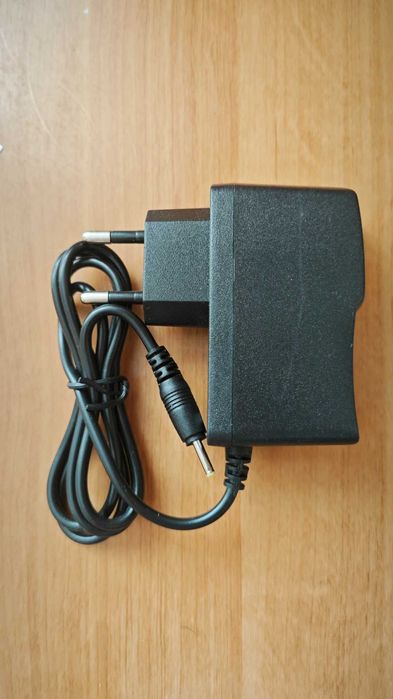 Блок живлення 9V 1A