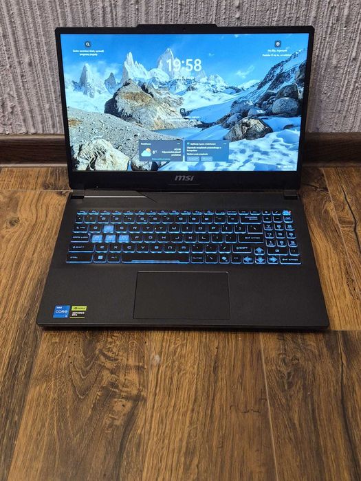 Laptop MSI cyborg