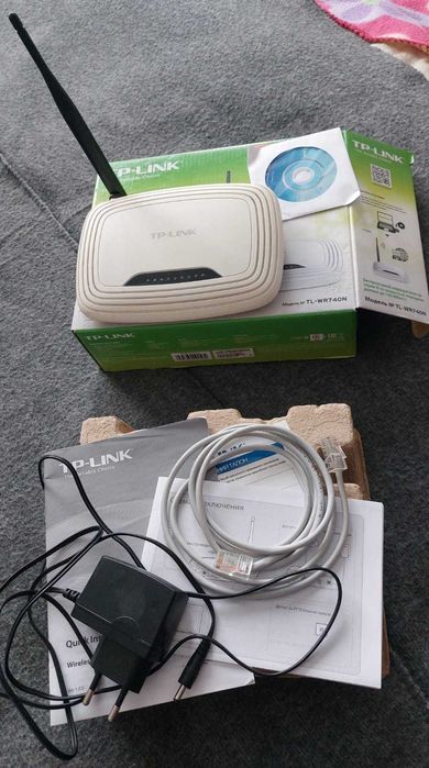 Роутер  TP- LINK