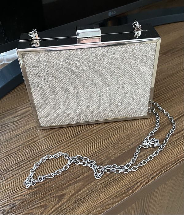 Сумка клатч срібляста /випускний/