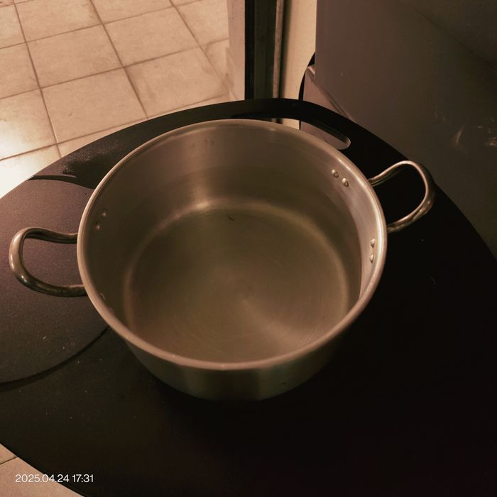 Tacho novo em alumínio