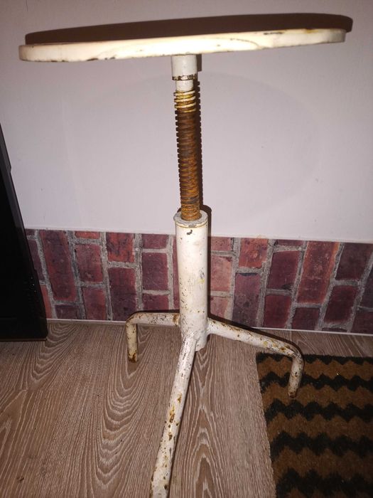 Taboret lekarski prl Częstochowa Dźbów • OLX.pl