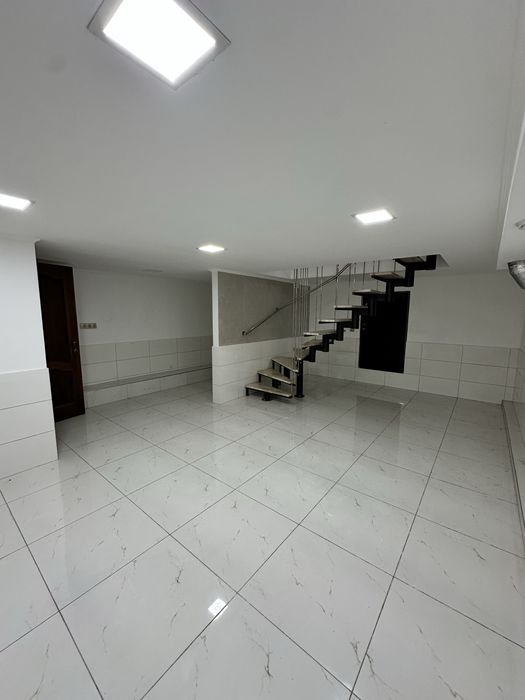 Комерційне приміщення 100 м²