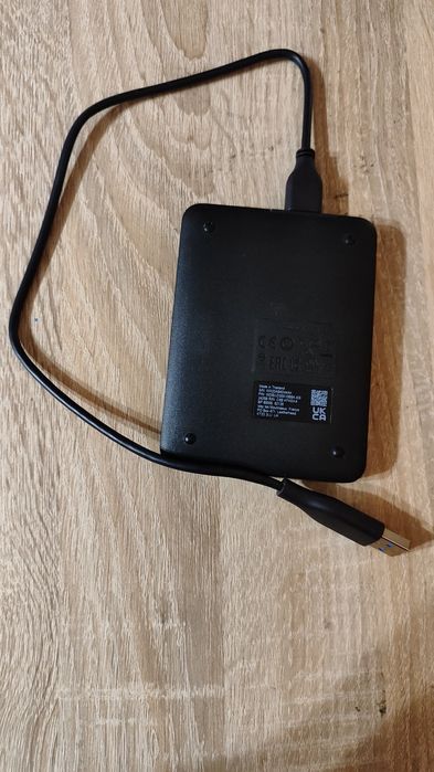 Жорсткий диск Western Digital Elements 1TB  USB 3.0