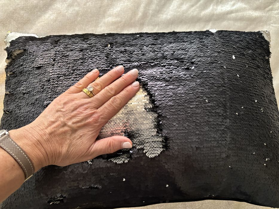 5 Almofadas preto e prata cinza com lantejolas