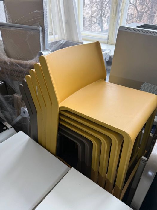 Распродажа мебели для кафе диваны столы стулья мешки