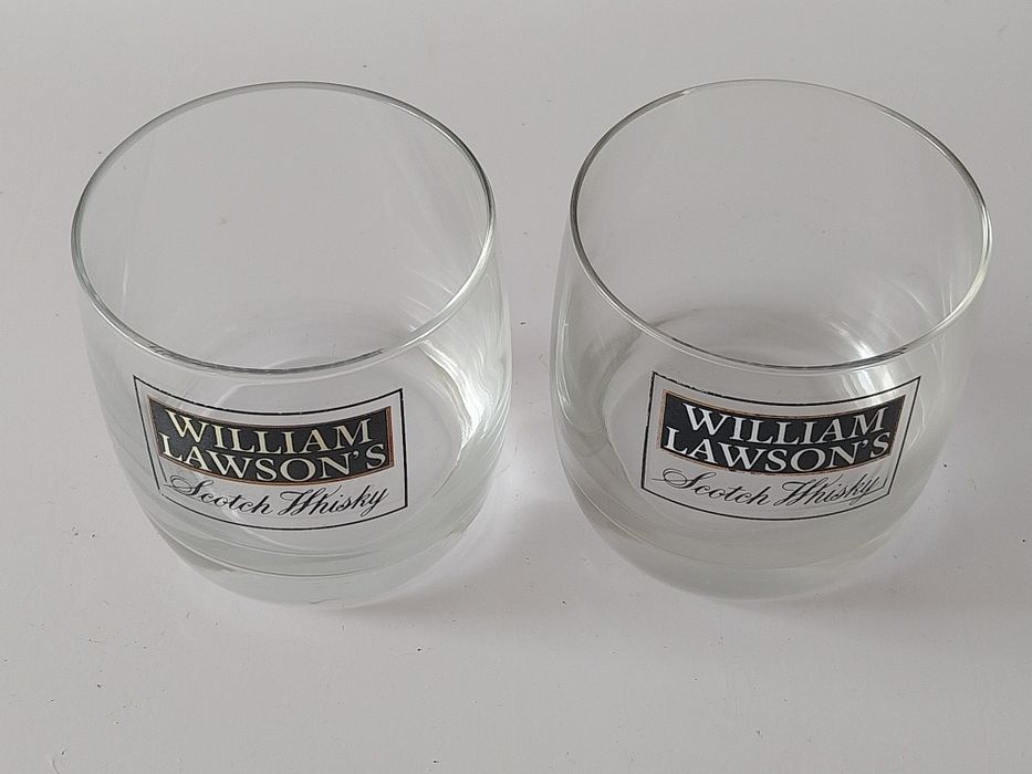 Copos whisky, cinzano e outros [NEGOCIÁVEL] a partir de