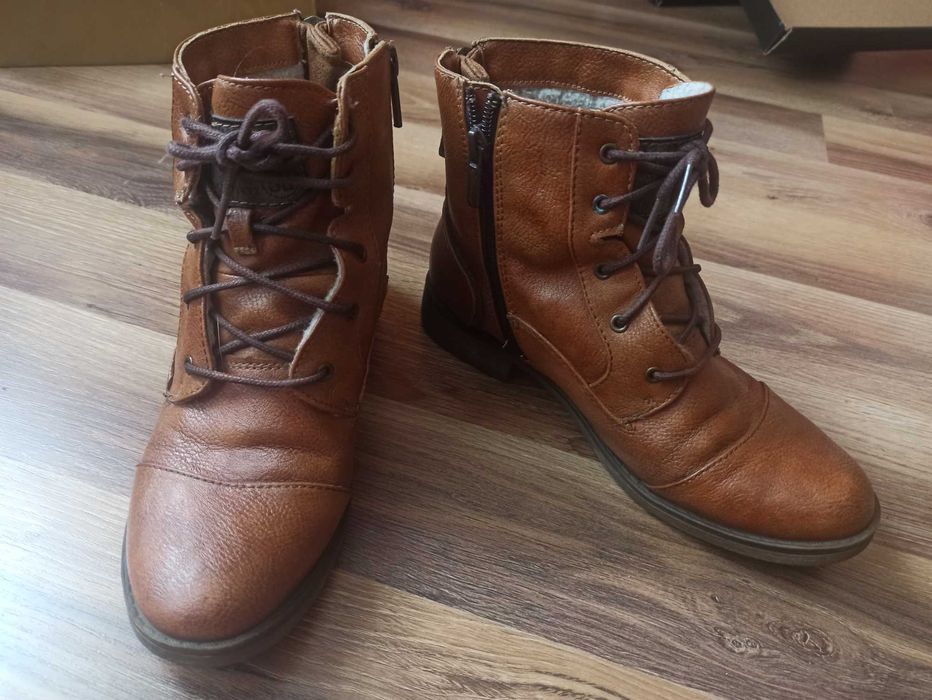 Botki ocieplane Mustang rozmiar 37