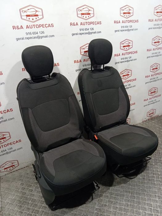 Conjunto de Bancos Renault Captur em Tecido Original