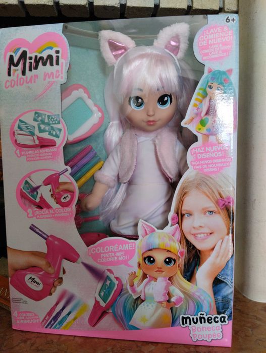 Boneca Mimi coluour me. Nova.