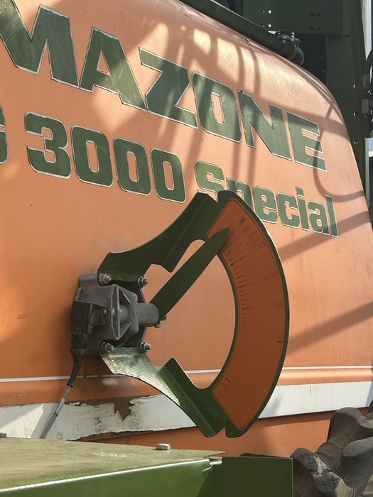 Оприскувач Amazone 3000