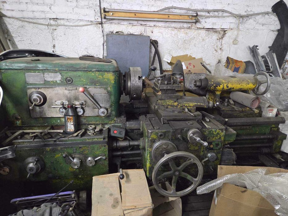 Токарный станок (токарно-винторезный станок) модель 9Н14С3