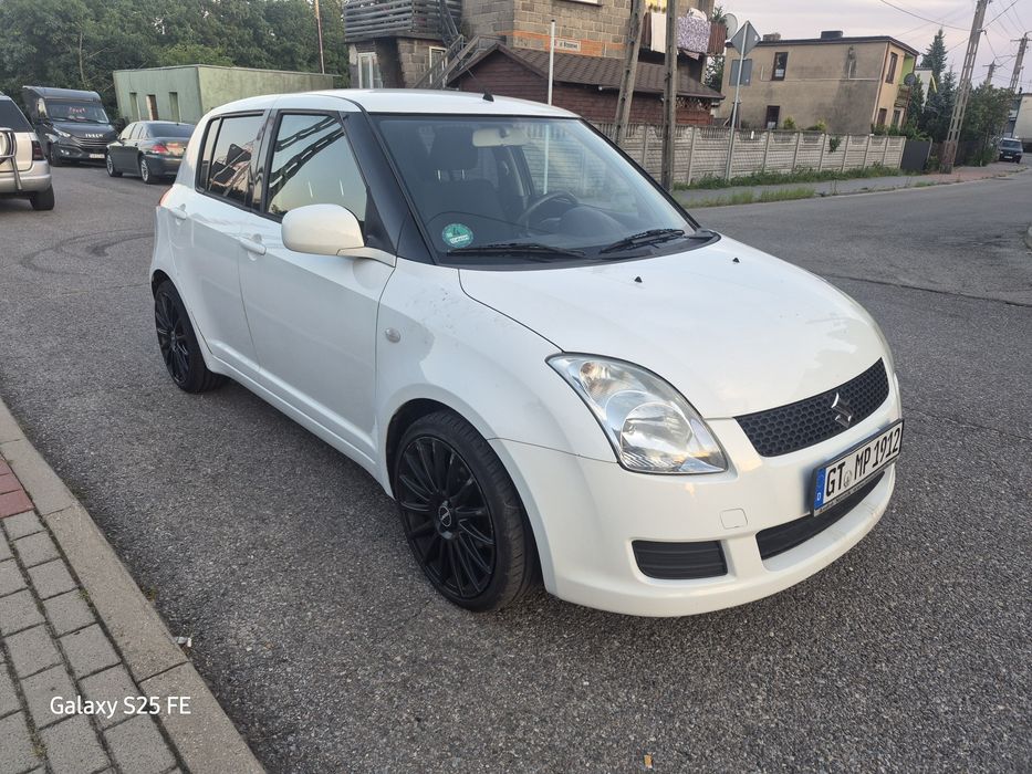 Suzuki Swift 1,3 benzyna 2010r + koła zima