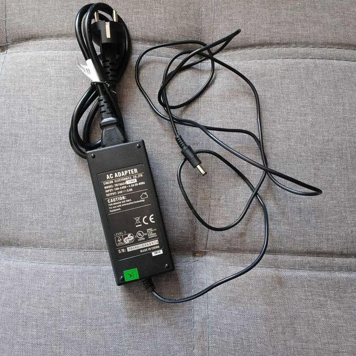 Блок живлення ( Адаптер) CINCON 24V 3А