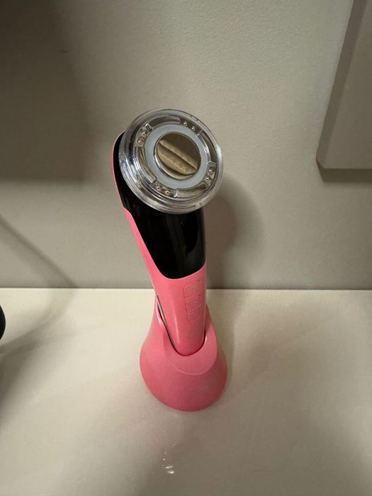 Микротоковый массажер для лица