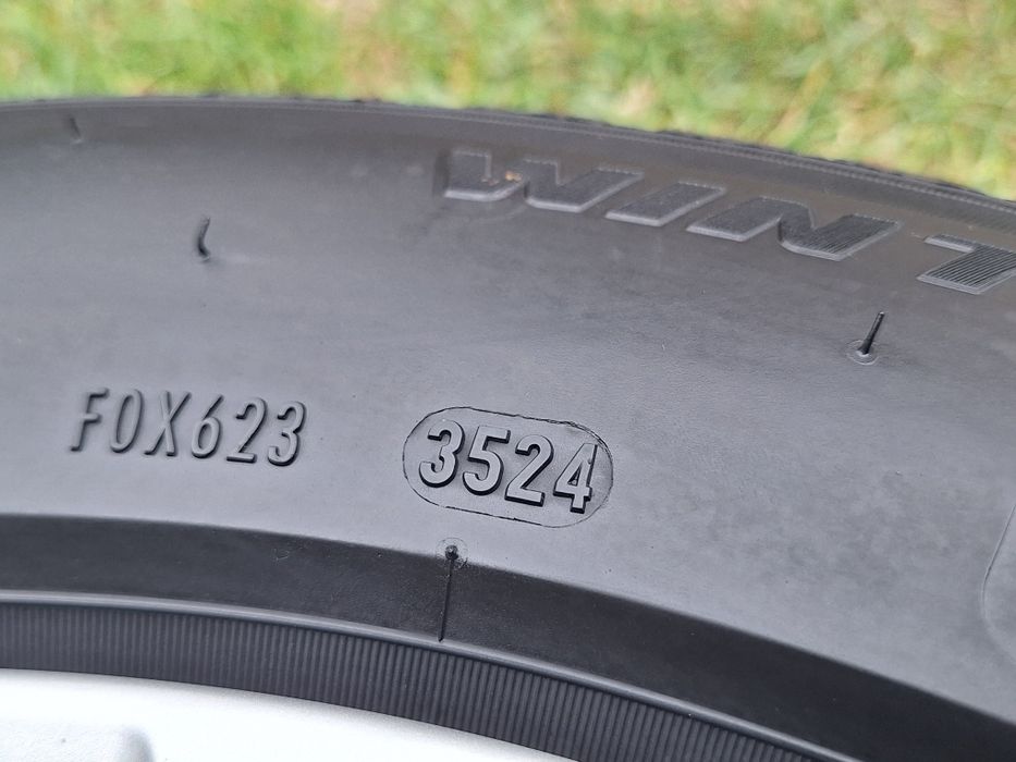Зимовий PIRELLI 205 60 16