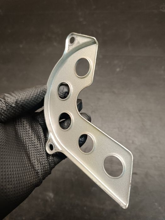 Osłona zębatki zdawczej części Yamaha 125 DT TDR TZR KTM lc2 Sachs ZX