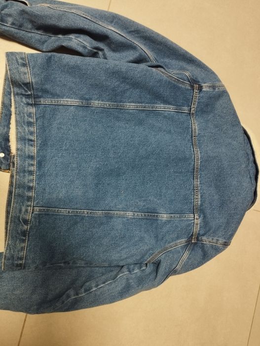 Тепла джинсова куртка