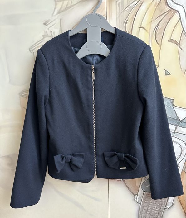 Продам школьную форму 134-140