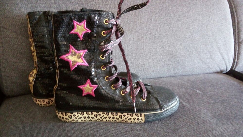 Piękne trapery w gwiazdki