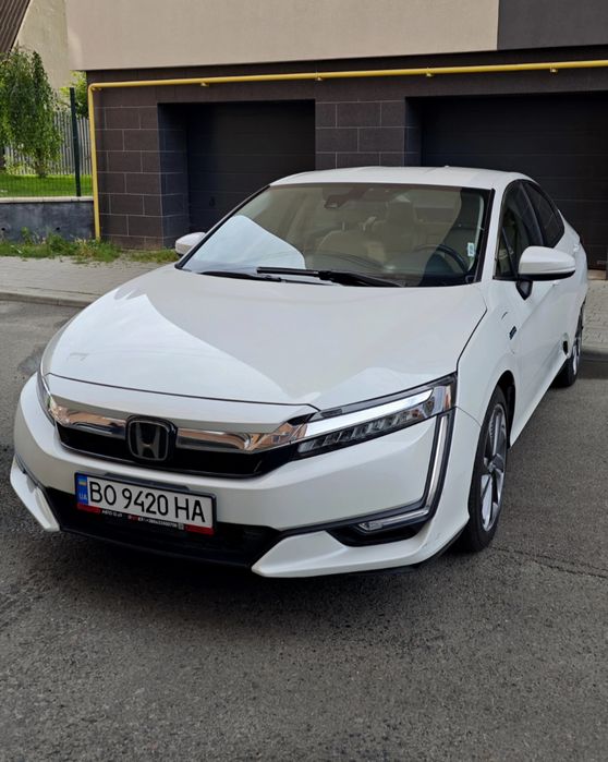 Honda Clarity Hybrid 2020