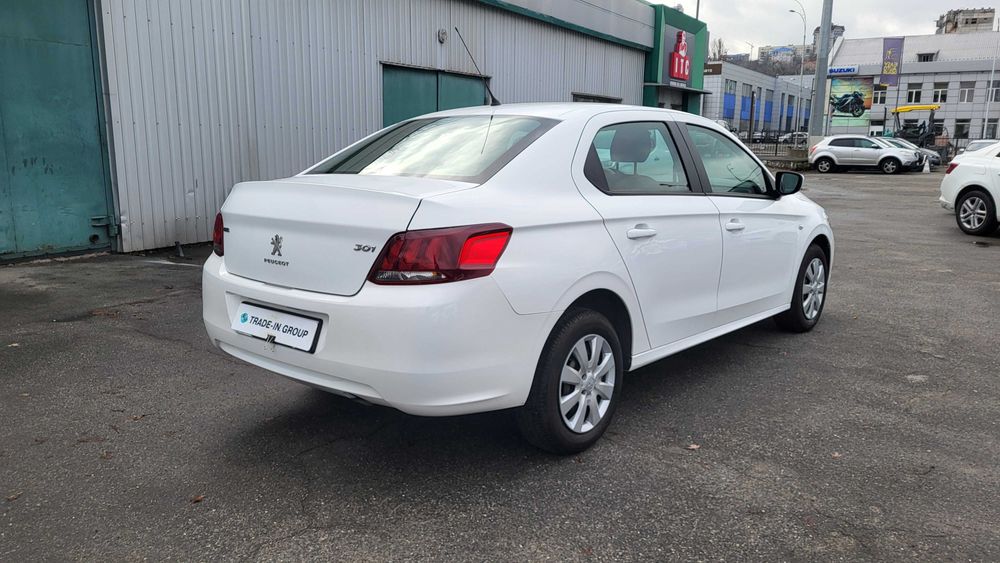 Авто Peugeot 301 2021