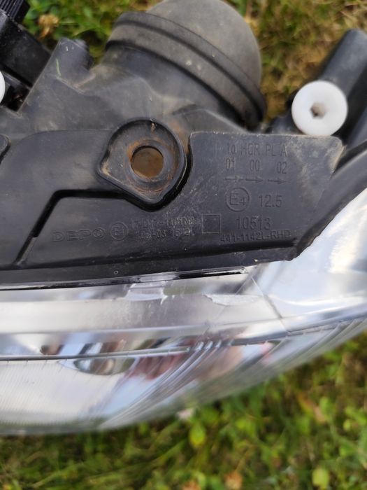 Lampy Depo przód passat B5 FL Kombi