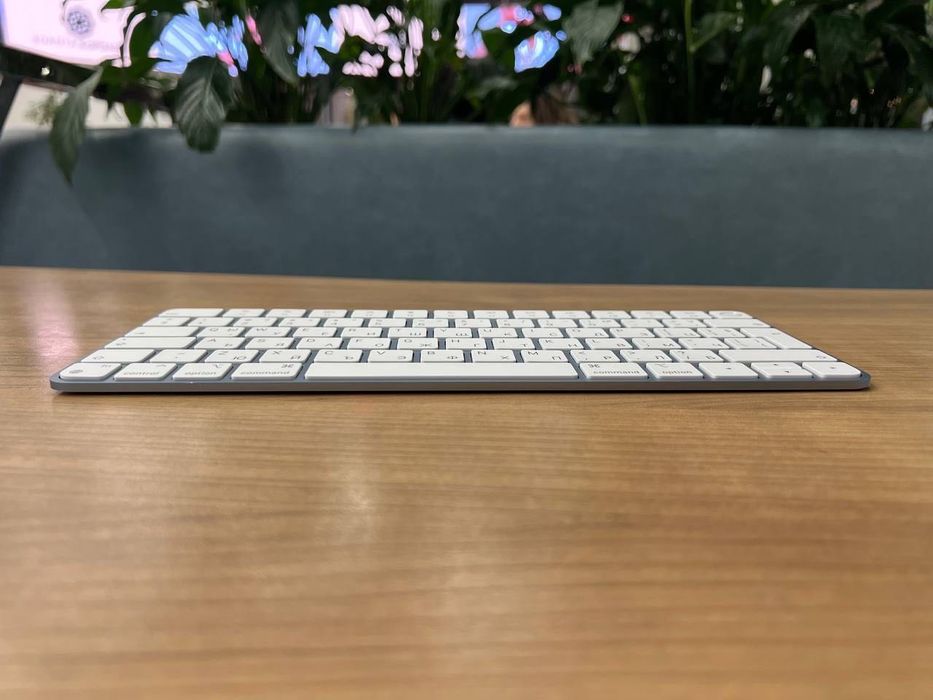 527-Apple Magic Keyboard Touch ID