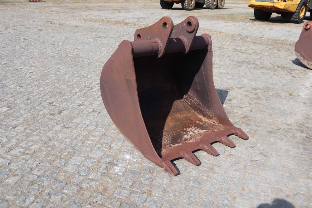Balde escavação 1120 mm Ø65