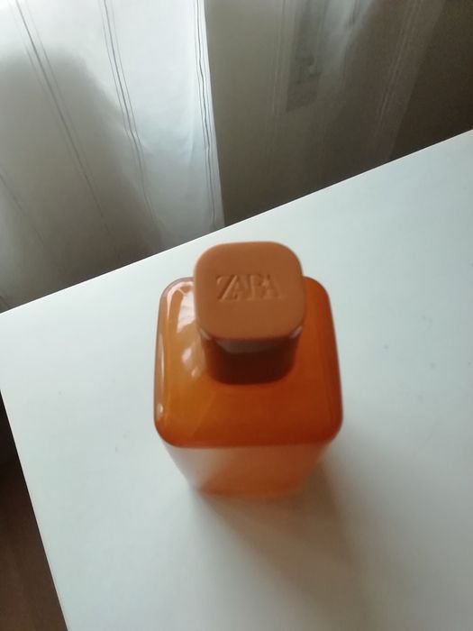 Frasco de perfume Zara, vazio
