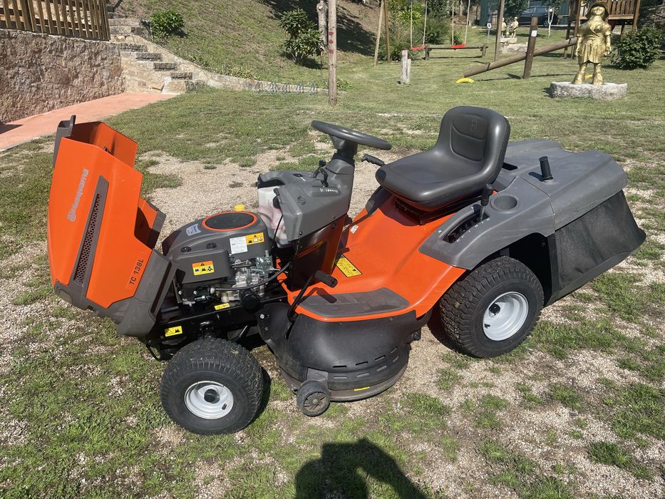 HUSQVARNA TC 138L com cesto recolha 170lts igual a novo
