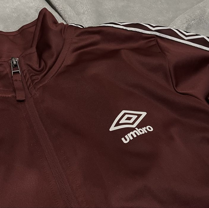Кофта Umbro з лампасами