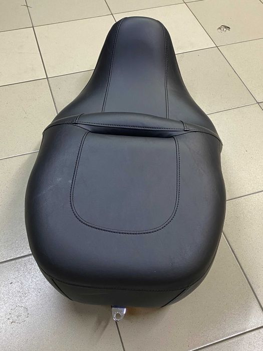 Сидіння для Harley Davidson