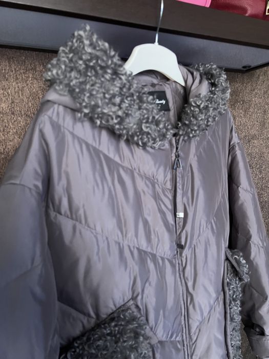 Курточка зимова, тепла та зручна
