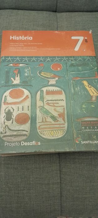 Livros escolares 7° ano