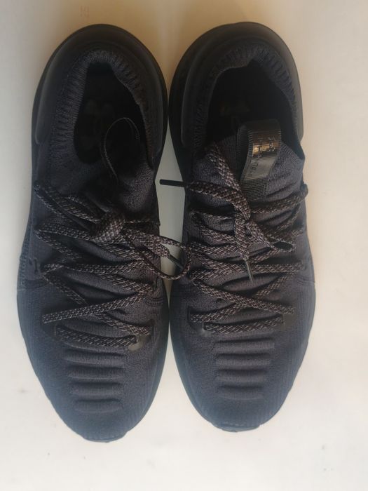 Buty damskie sportowe under armour