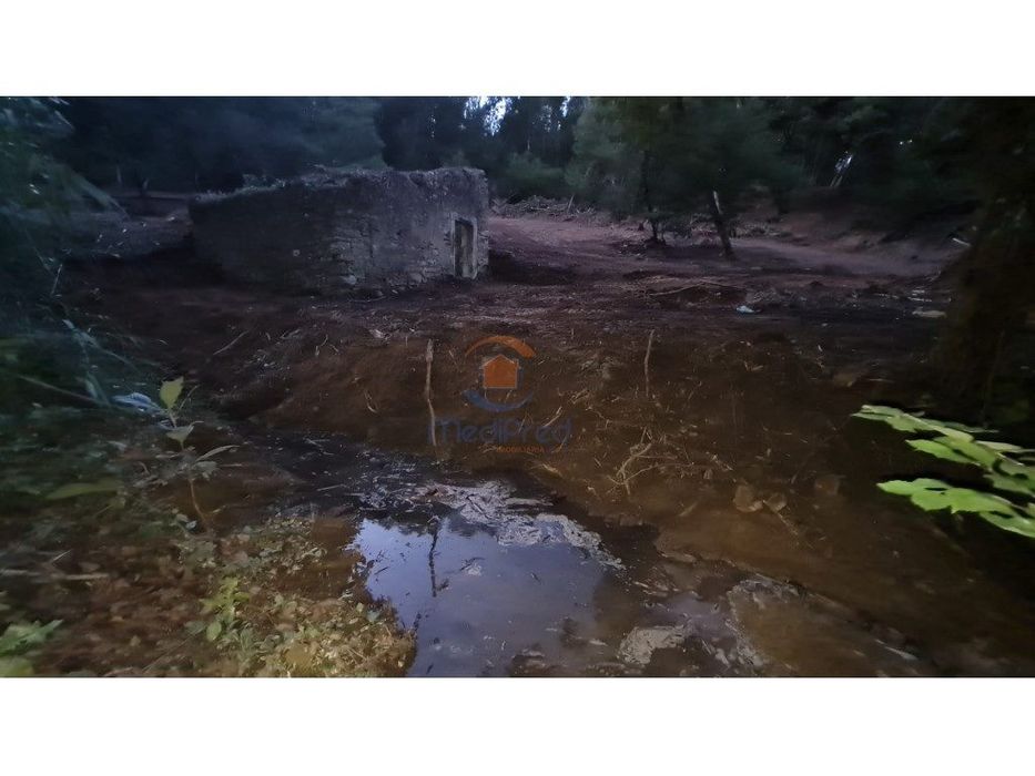 Azenha em Terreno Rústico 4.000m2 | Casais Brancos, Alenquer