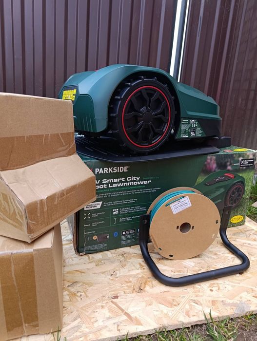 Робот косарка PARKSIDE City Smart PAMRC 250 A1, газонокосарка парксайд