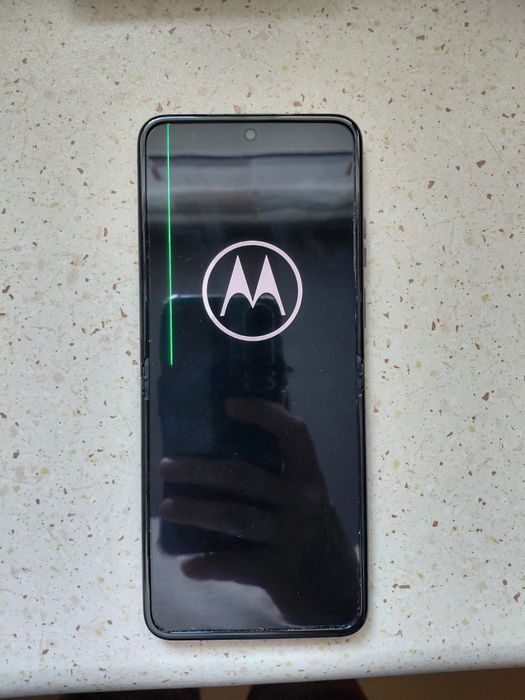 Telefon Motorola razu 40 ultra