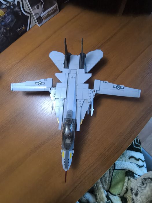 Лего літак військовий