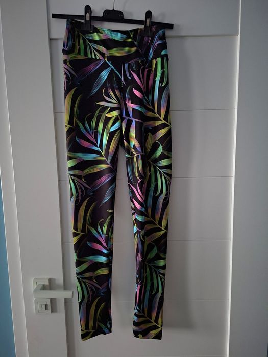 Nowe leginsy S wysoki stan