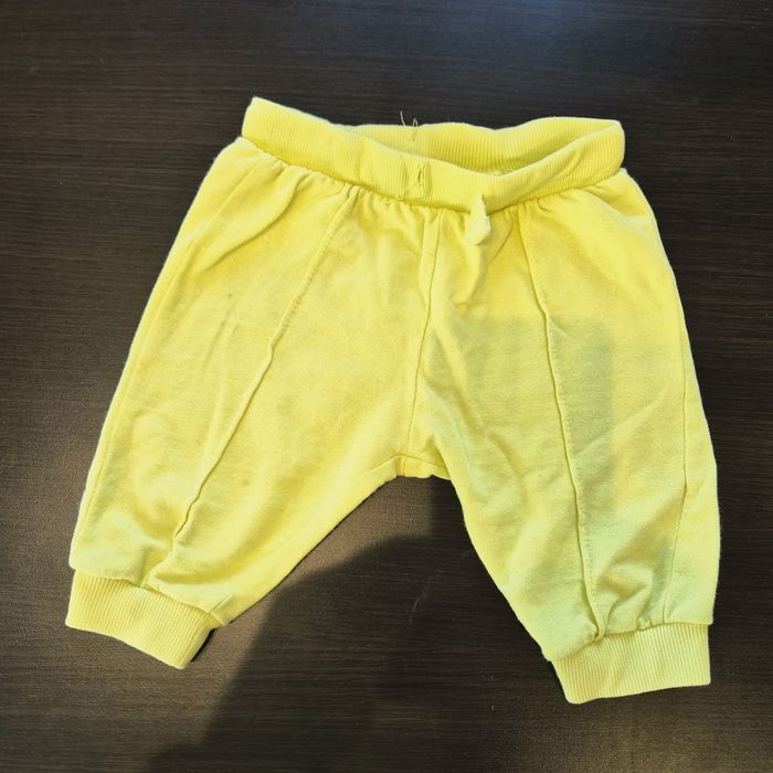 Spodenki rozm 68 spodnie dresy