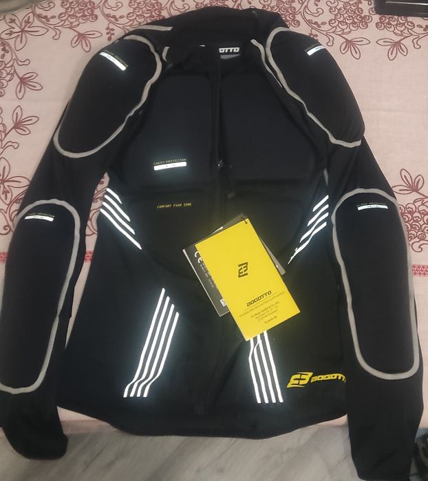 Casaco interior motociclo.