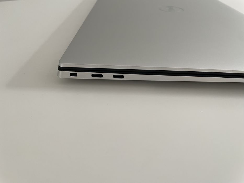 Dell XPS 15 9500 4K Touch | i7-10750H | 32GB RAM | 1.25TB SSD | GTX 1650Ti