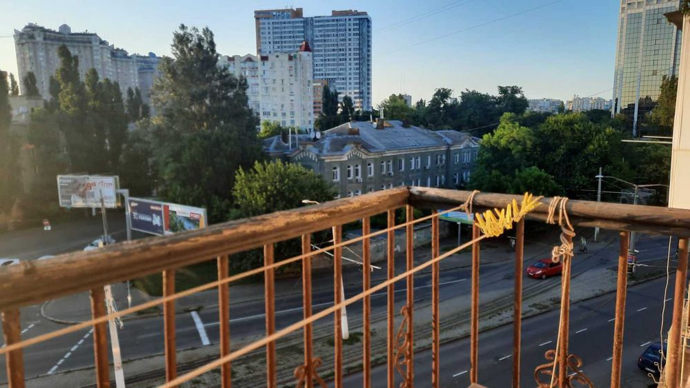 Продам 3 комн. сталинку на пр Гагарина