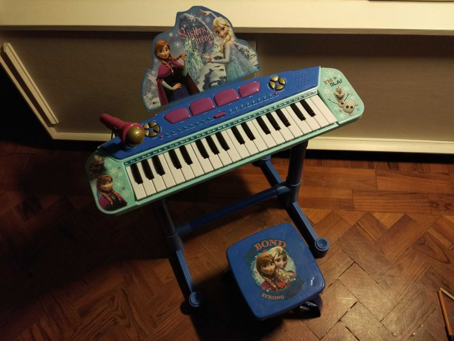 Piano Disney Frozen - teclado eletrónico com microfone e banco, completo na caixa